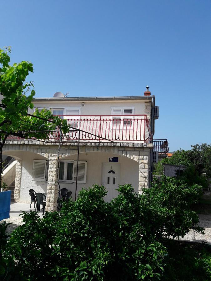 Apartment Bise Рогозница Екстериор снимка